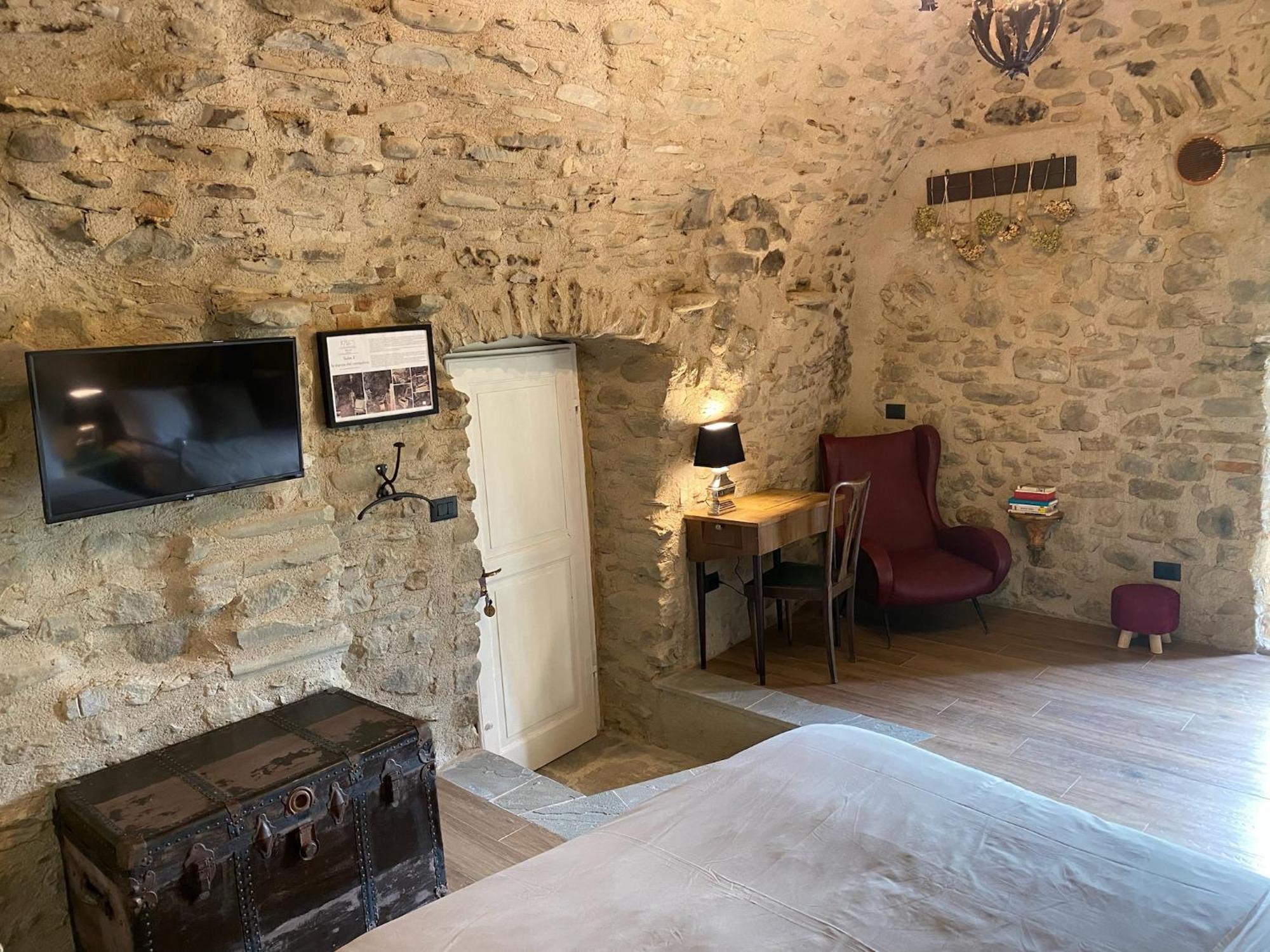 La Casa Medievale Suites E Spa Pontremoli Eksteriør bilde