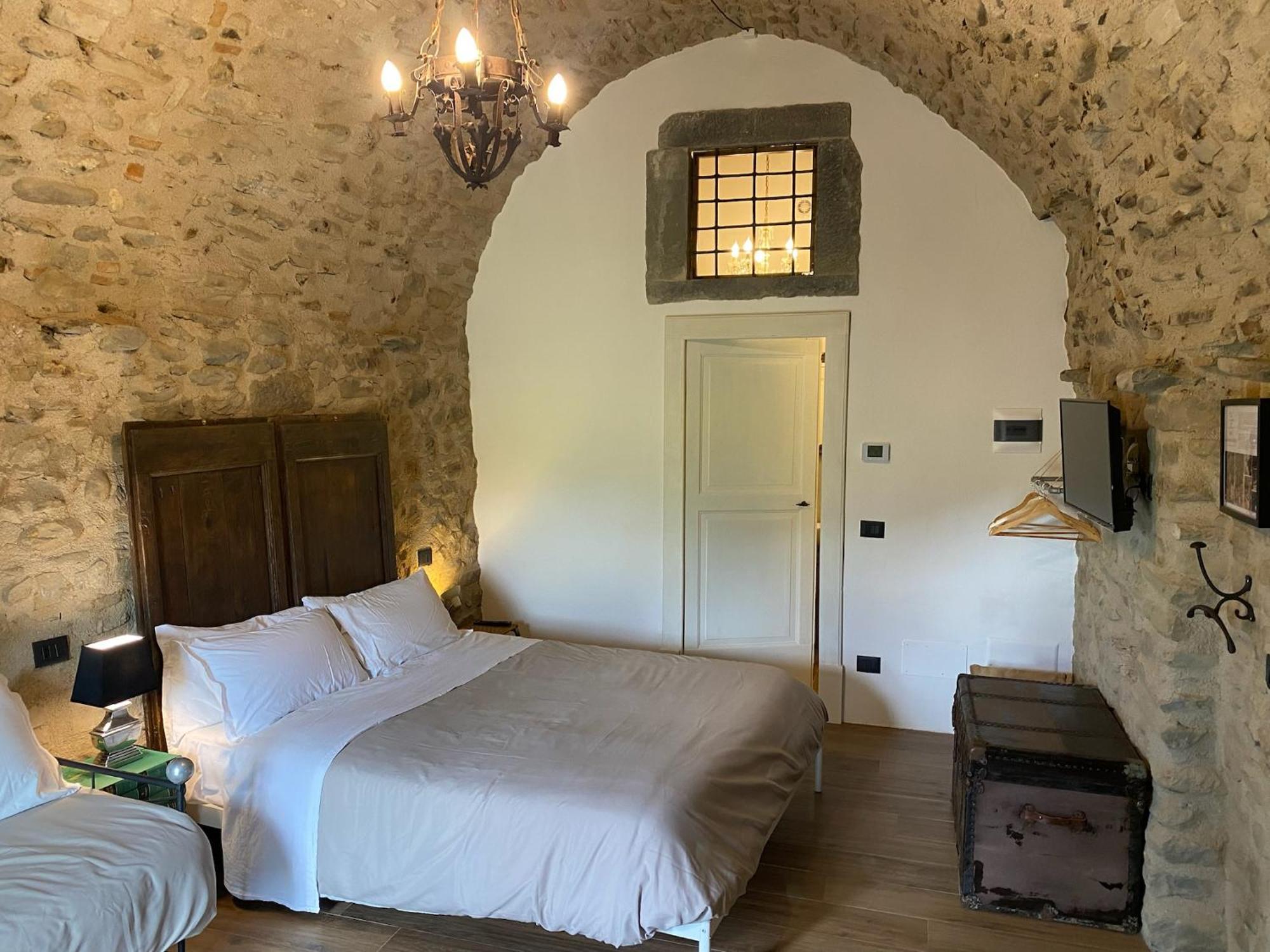 La Casa Medievale Suites E Spa Pontremoli Eksteriør bilde