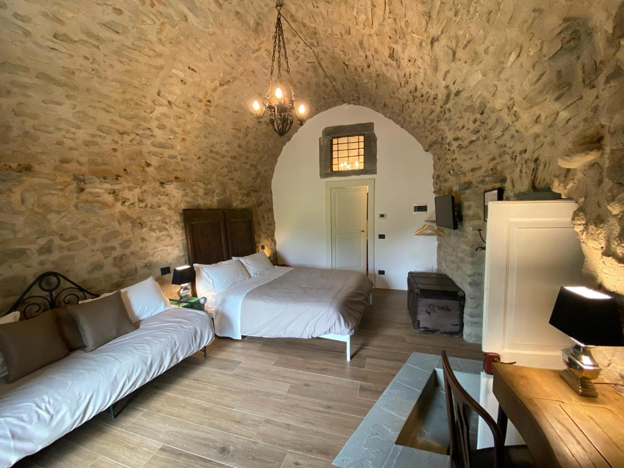 La Casa Medievale Suites E Spa Pontremoli Eksteriør bilde